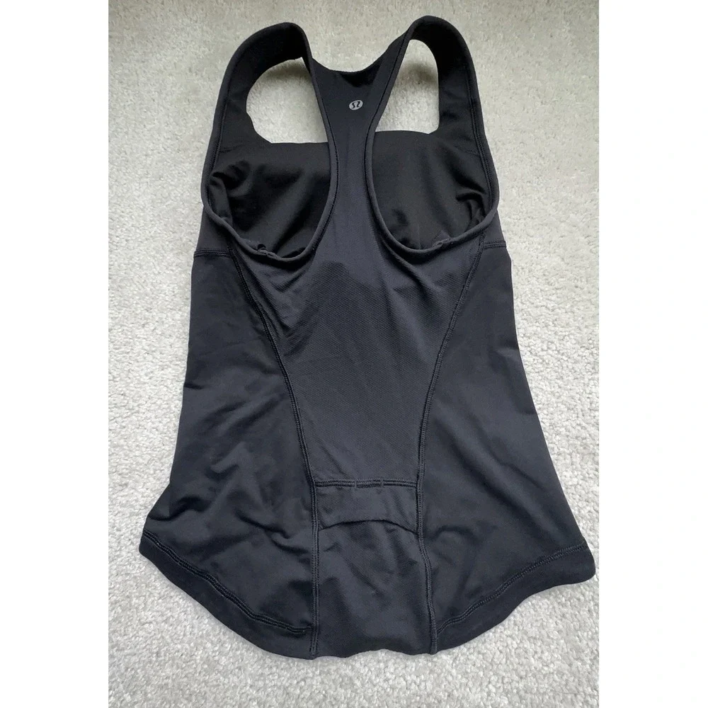 Lululemon Women's Athletic Lot Size 2 Fast Free Shorts Tank Black Ribbed White